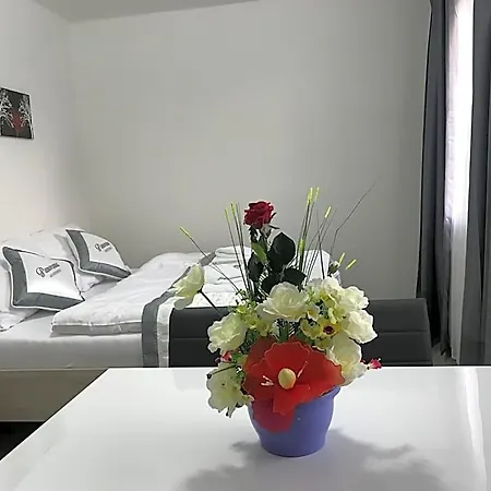 Panorama Aparthotel 3*