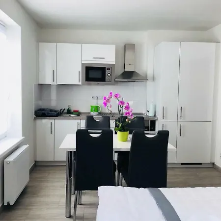מלון דירות Panorama 3*