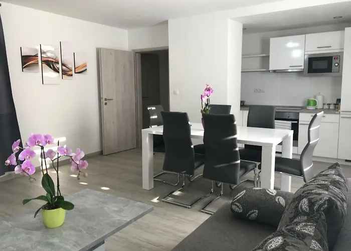 Panorama アパートホテル 3*